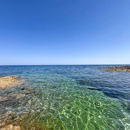 Waterfront Villa At La Reserve Ramatuelle-2